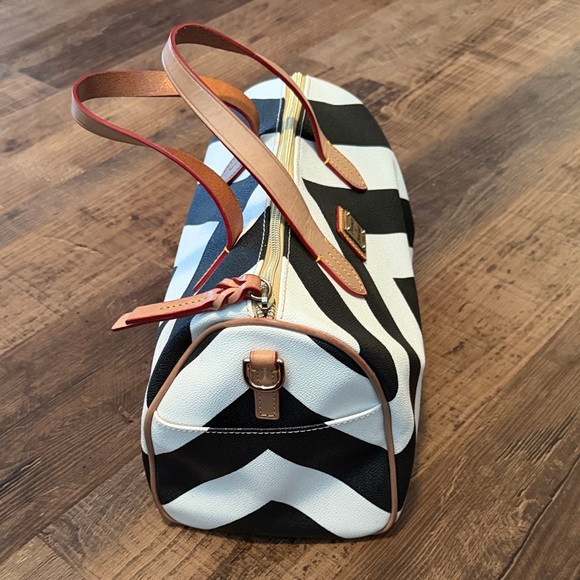 Dooney & Bourke Black and White Satchel - Picture 5 of 6